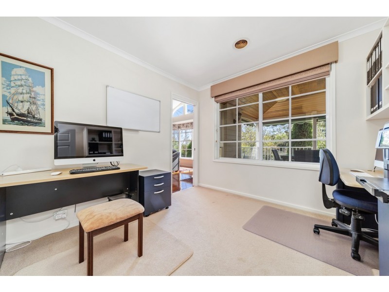 33 Barada Crescent, Aranda ACT 2614