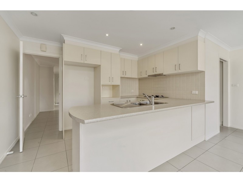67 Patrick White Circuit, Franklin ACT 2913