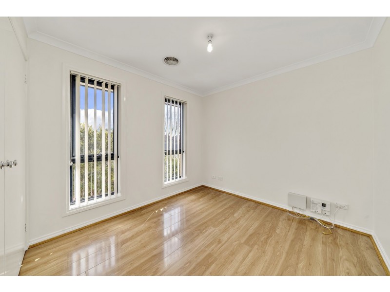 67 Patrick White Circuit, Franklin ACT 2913