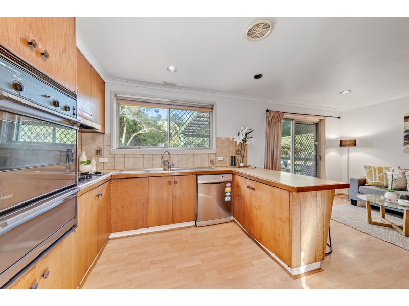 10 Greeves Street, Wanniassa ACT 2903