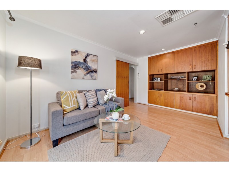 10 Greeves Street, Wanniassa ACT 2903