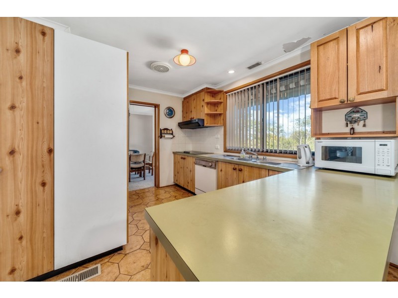 2 Cheeseman Place, Gowrie ACT 2904