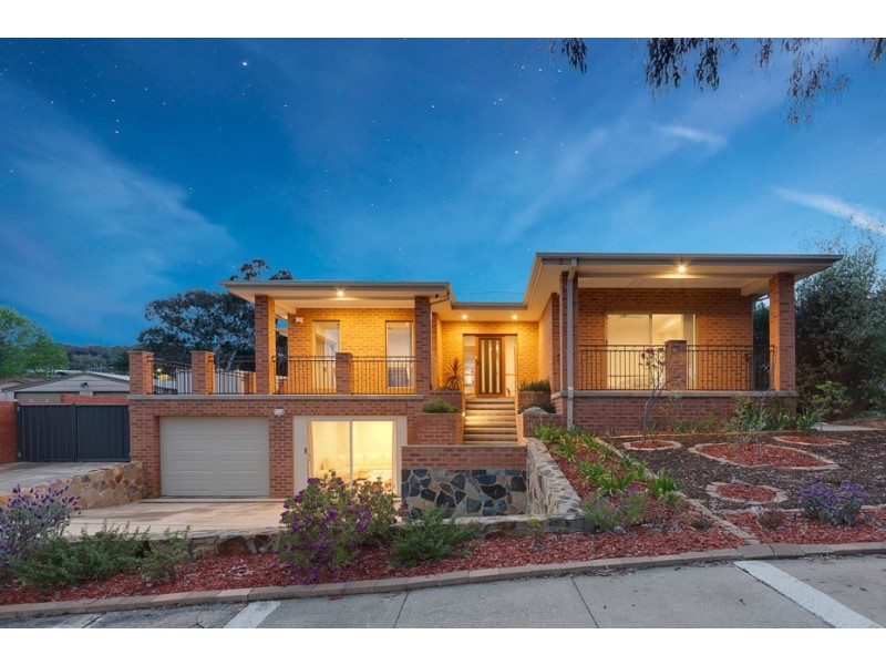 135 Chuculba Crescent, Giralang ACT 2617