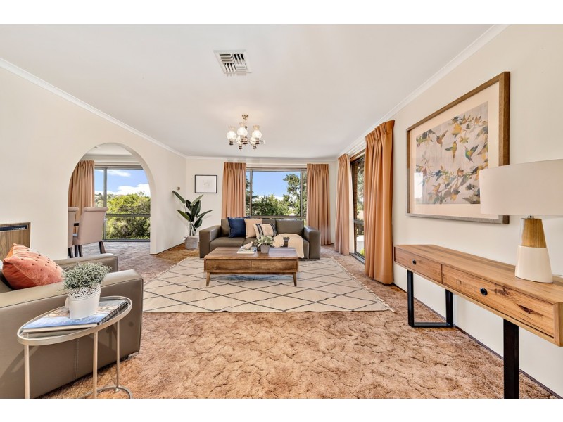 27 Fitzhardinge Crescent, Evatt ACT 2617
