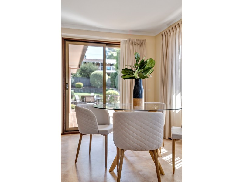 27 Fitzhardinge Crescent, Evatt ACT 2617