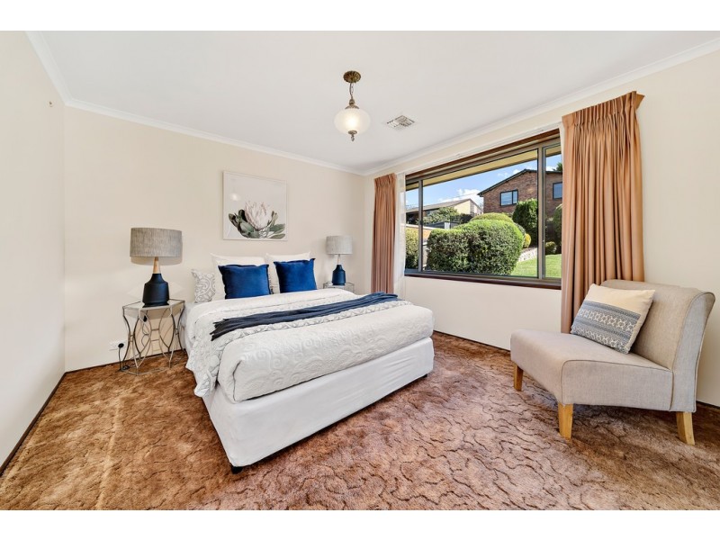 27 Fitzhardinge Crescent, Evatt ACT 2617