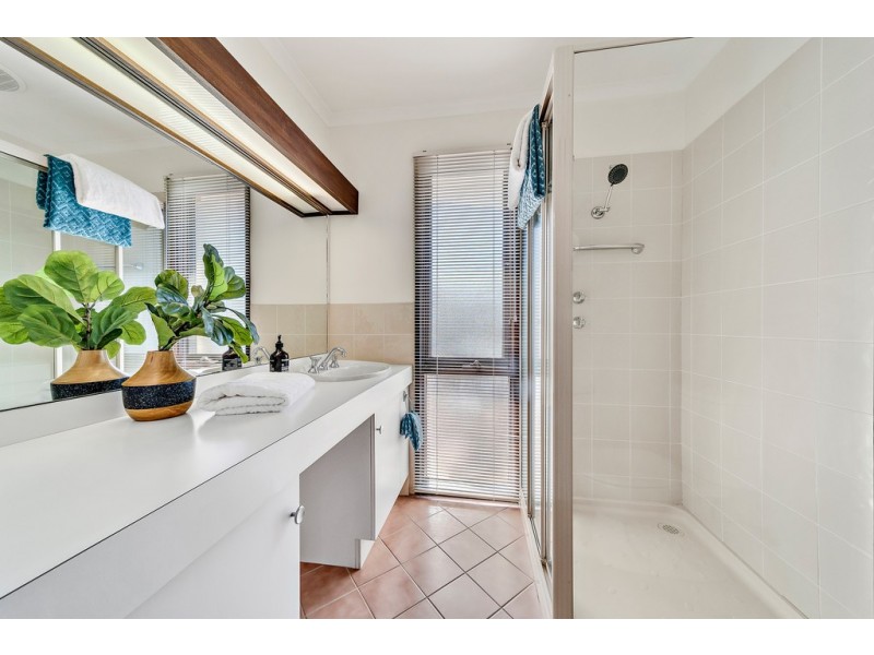 27 Fitzhardinge Crescent, Evatt ACT 2617