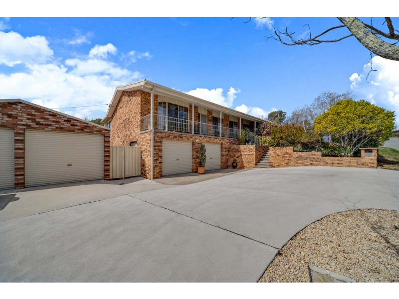 8 Girdlestone Circuit, Calwell ACT 2905