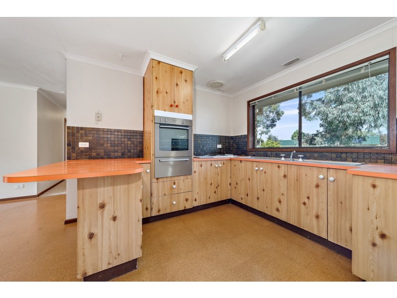 9 McQuade Close, Charnwood ACT 2615