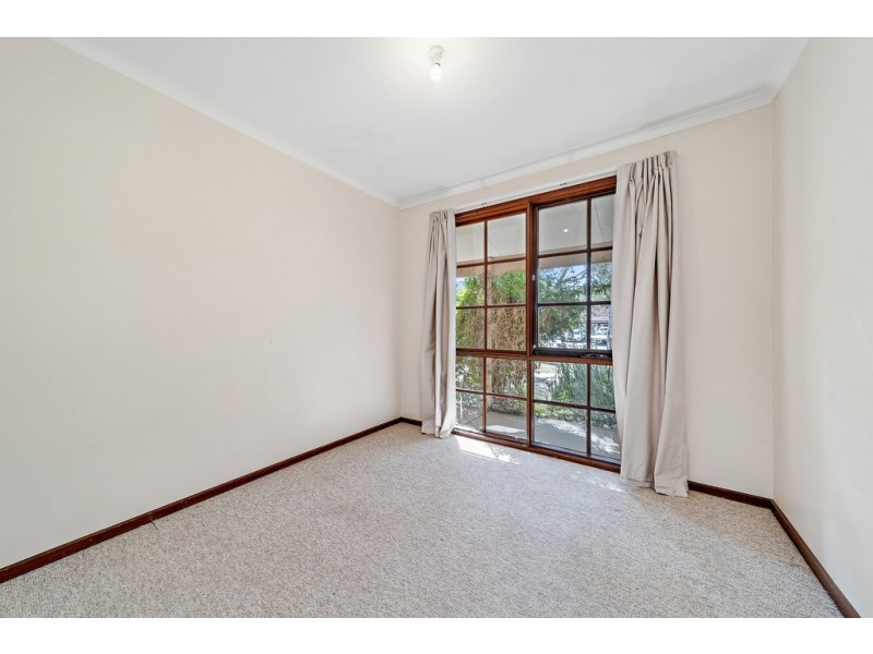 9 McQuade Close, Charnwood ACT 2615