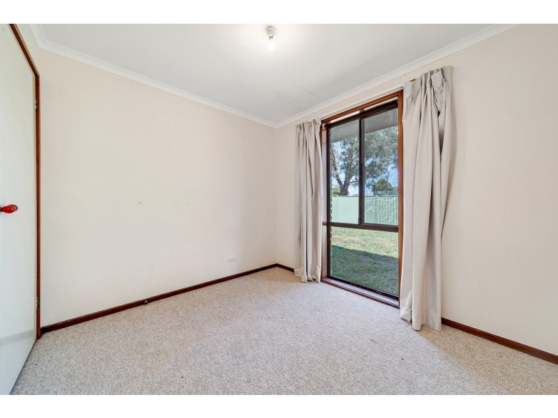 9 McQuade Close, Charnwood ACT 2615