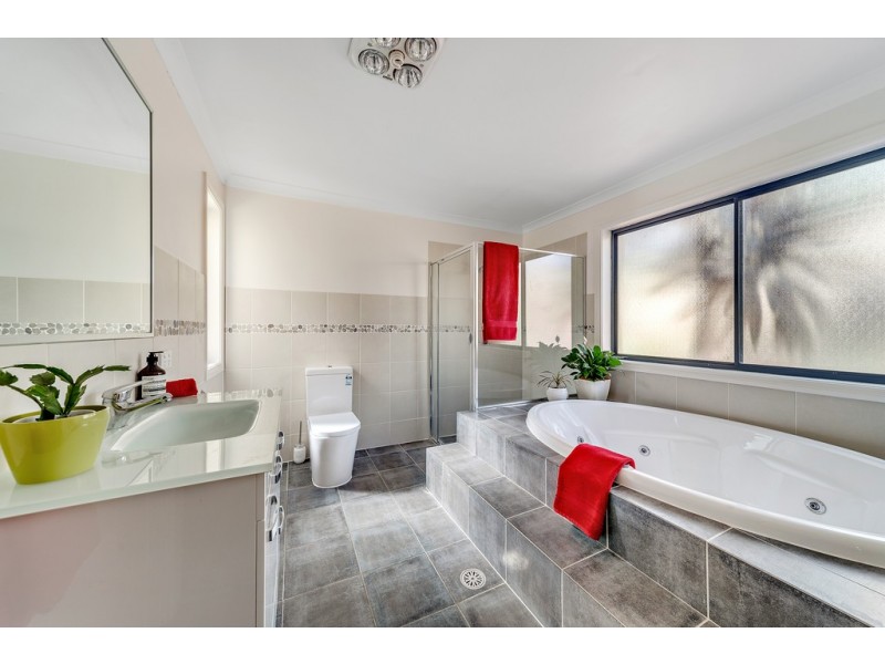 4 Sutcliffe Street, Nicholls ACT 2913