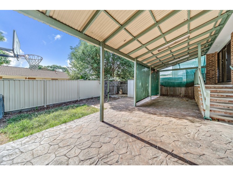 5 Charlton Crescent, Gordon ACT 2906