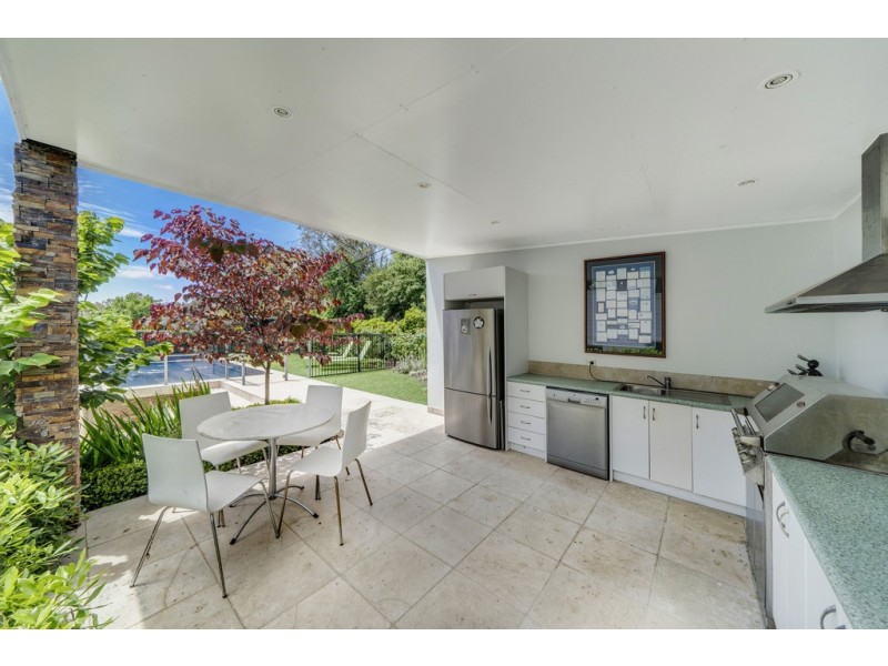 52 Brereton Street, Garran ACT 2605