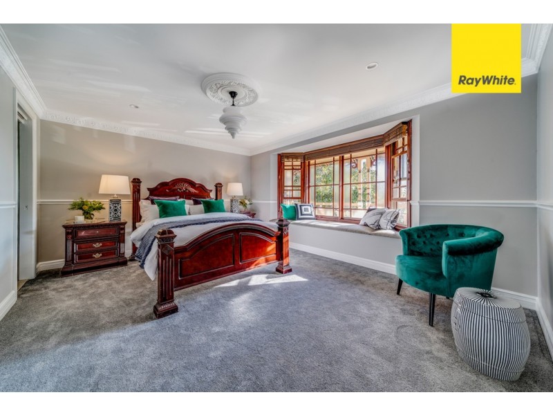 41 Halloran Drive, Jerrabomberra NSW 2619