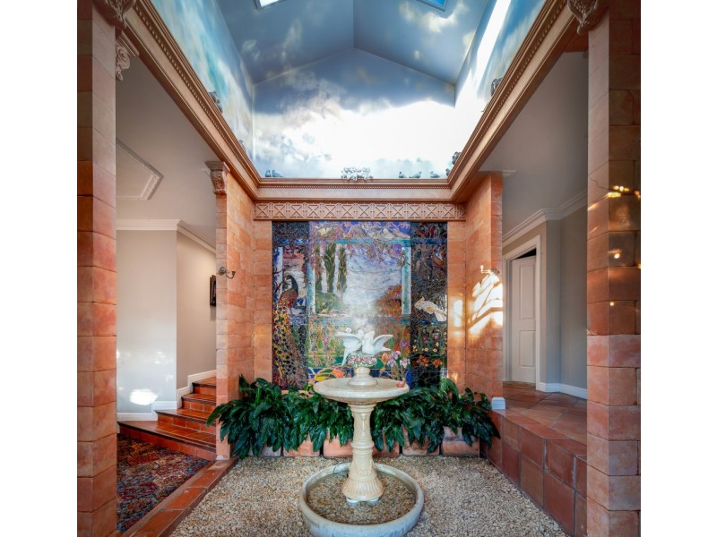 41 Halloran Drive, Jerrabomberra NSW 2619