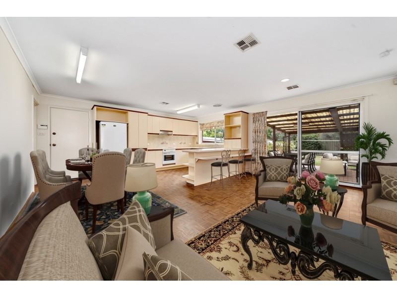 57 MacLaurin Crescent, Chifley ACT 2606