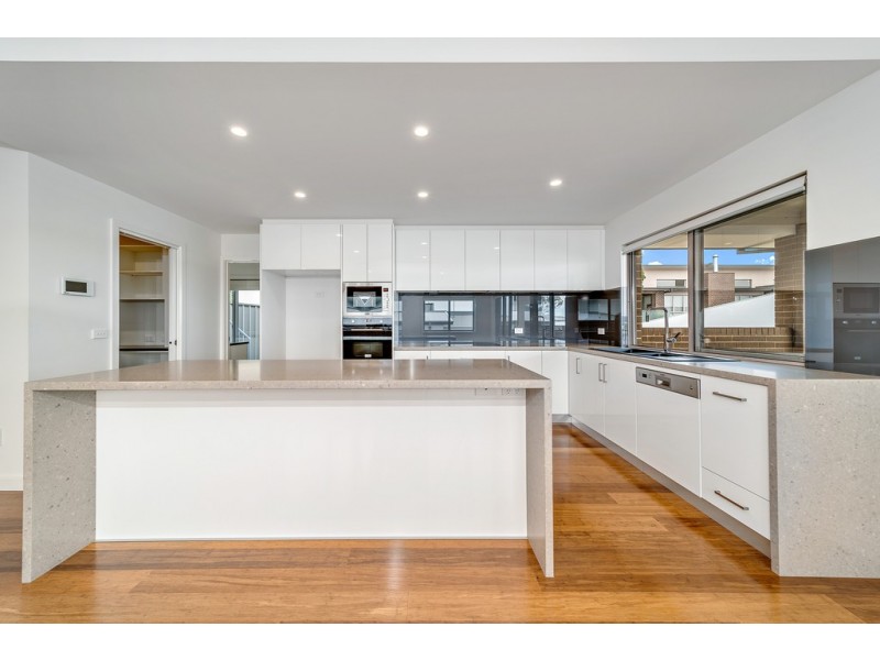 20 Fingal Street, Crace ACT 2911