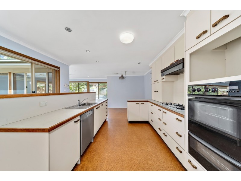 4 Kilby Crescent, Weetangera ACT 2614