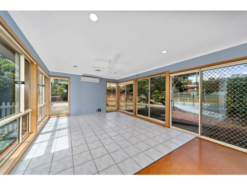 4 Kilby Crescent, Weetangera ACT 2614