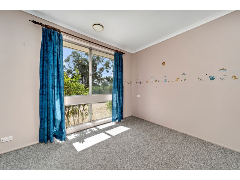 4 Kilby Crescent, Weetangera ACT 2614