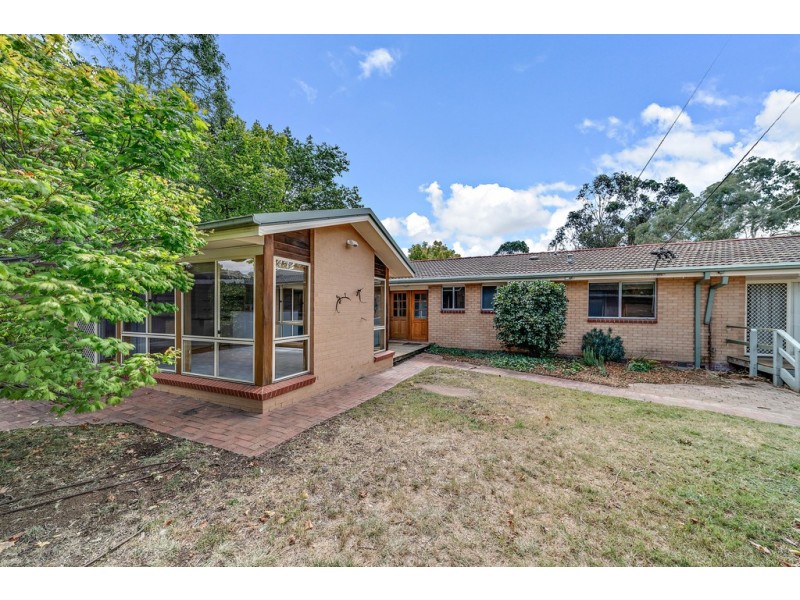 4 Kilby Crescent, Weetangera ACT 2614