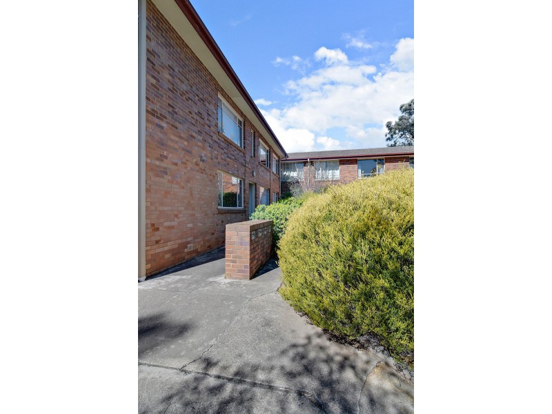 26/127 Madigan Street, Hackett ACT 2602