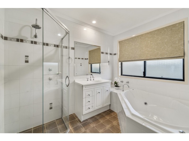 8 Bega Place, Narrabundah ACT 2604