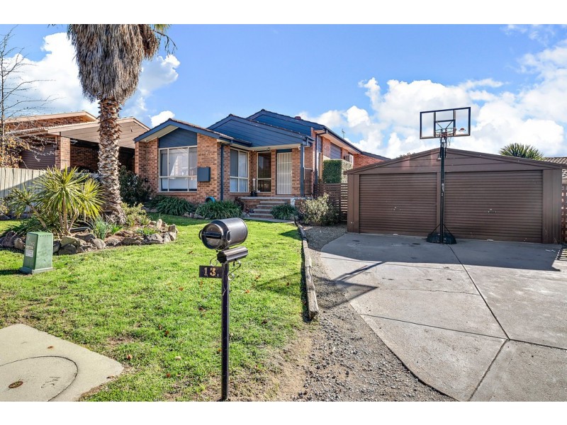 13 O’Hara Close, Gordon ACT 2906