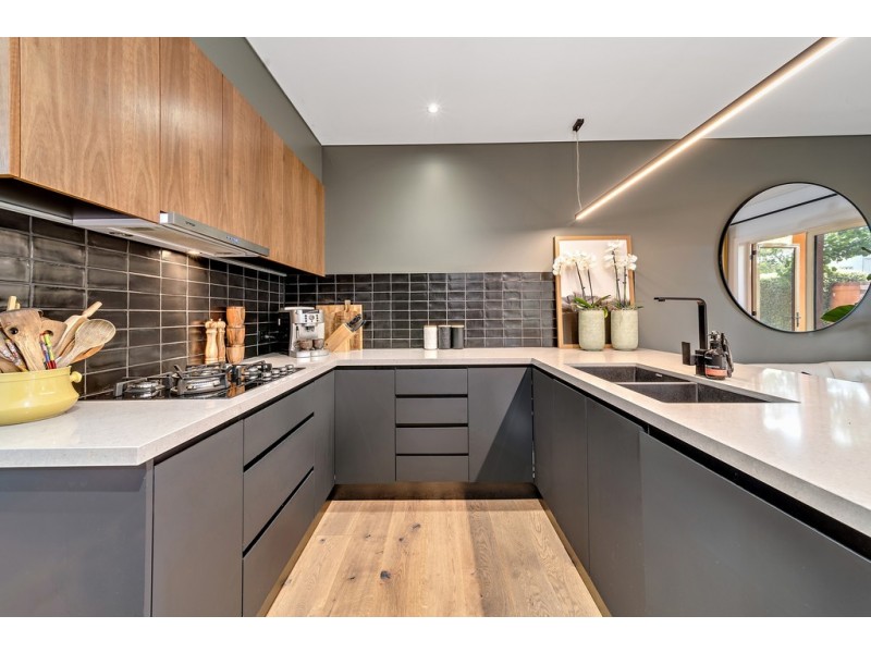 2/15 Towns Cres, Turner ACT 2612