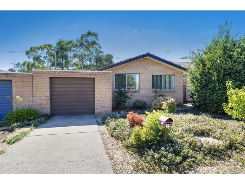 24 Paterick Place, Holt ACT 2615