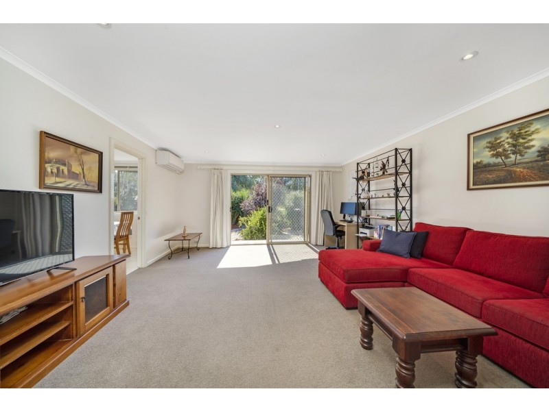 24 Paterick Place, Holt ACT 2615