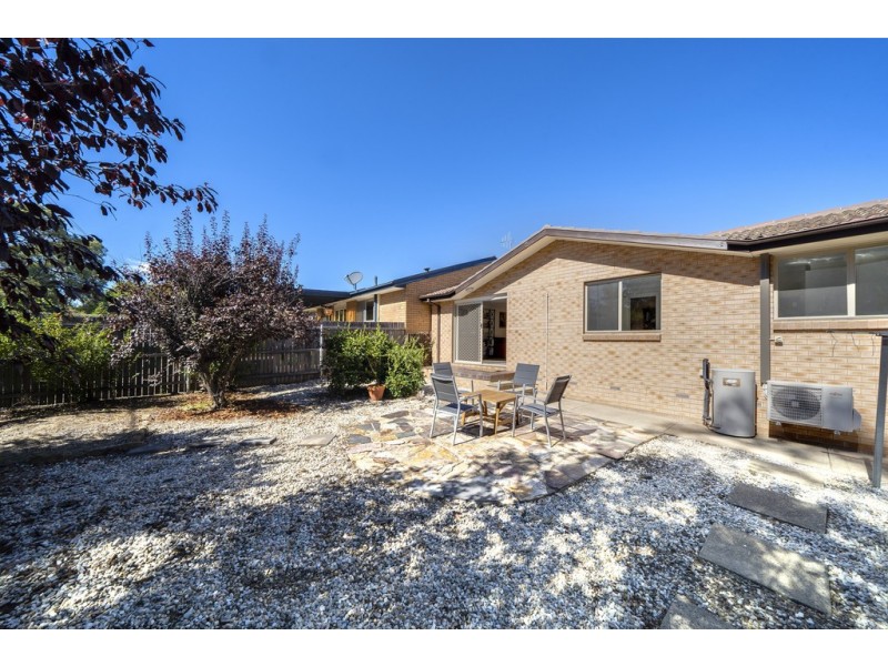 24 Paterick Place, Holt ACT 2615