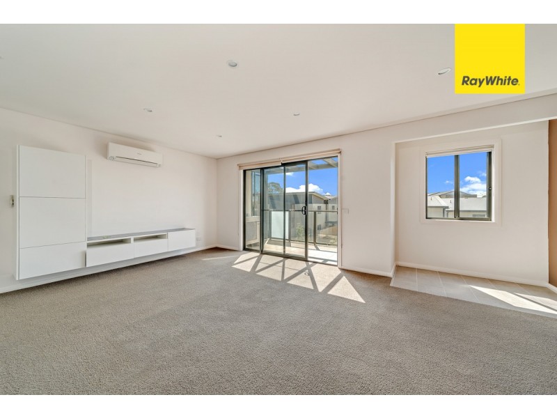 38/82 Henry Kendall Street, Franklin ACT 2913