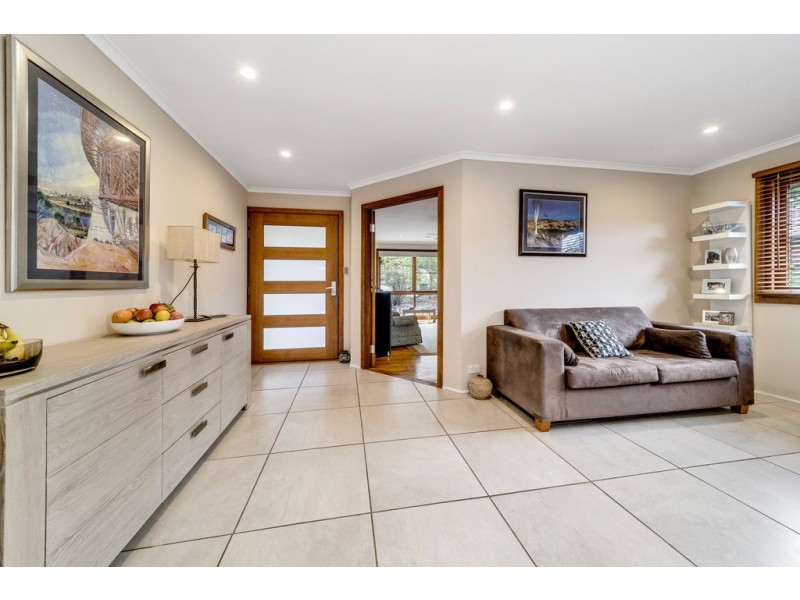 32 Max Henry Crescent, Macarthur ACT 2904