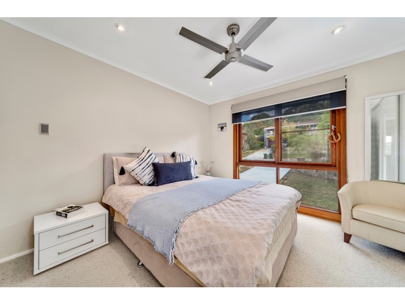 32 Max Henry Crescent, Macarthur ACT 2904