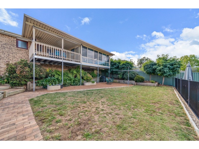 32 Max Henry Crescent, Macarthur ACT 2904