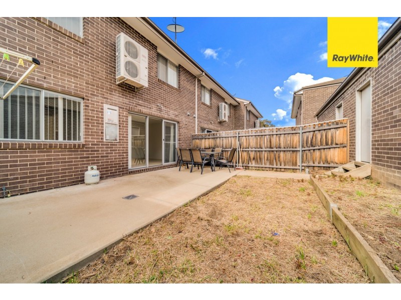 77 Plimsoll Drive, Casey ACT 2913