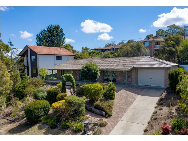 32 Balfour Crescent, Wanniassa ACT 2903