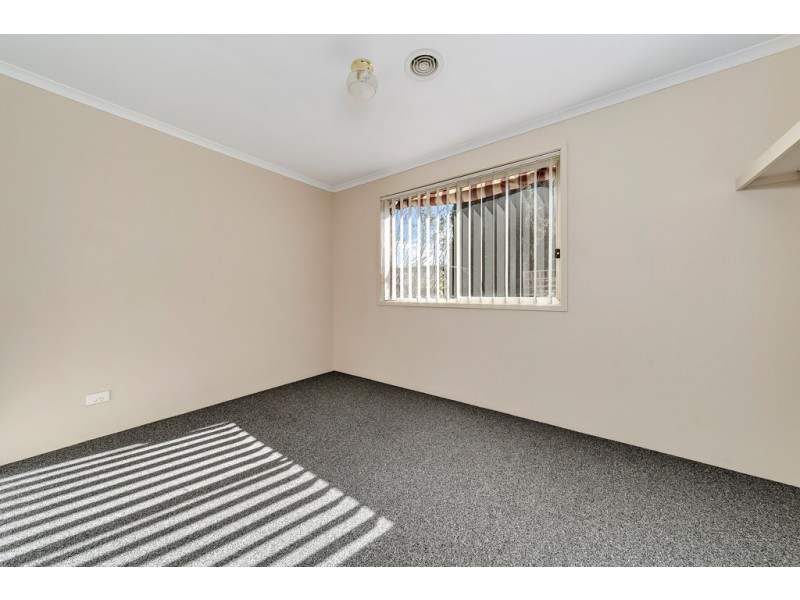 12 Lapsley Street, Dunlop ACT 2615