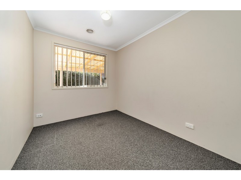 12 Lapsley Street, Dunlop ACT 2615