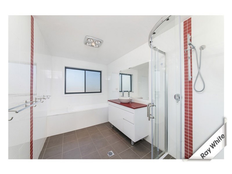 5 Doris Turner Street, Forde ACT 2914