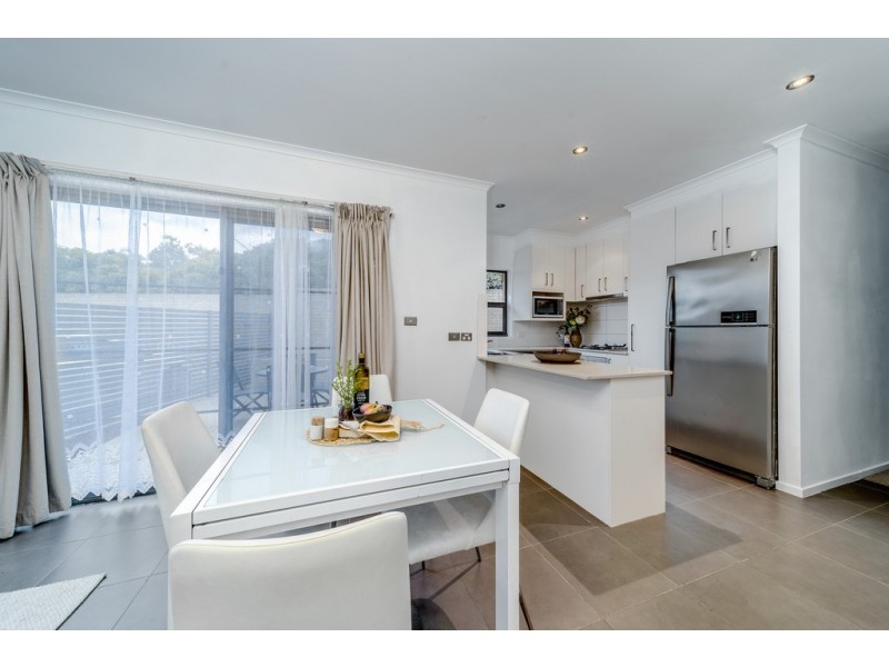 4/11 Mathieson Crescent, Weetangera ACT 2614