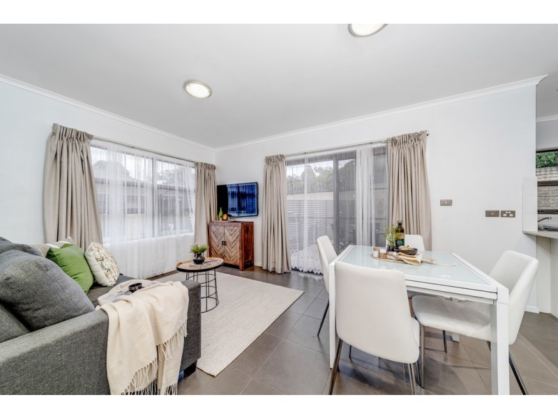 4/11 Mathieson Crescent, Weetangera ACT 2614