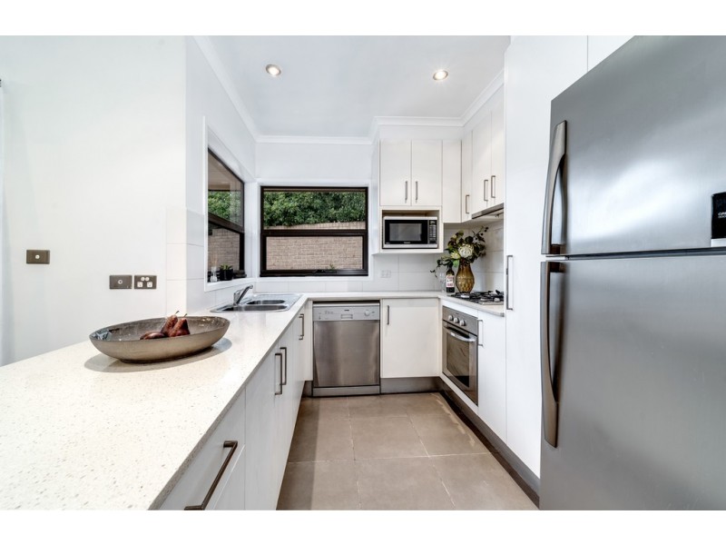 4/11 Mathieson Crescent, Weetangera ACT 2614