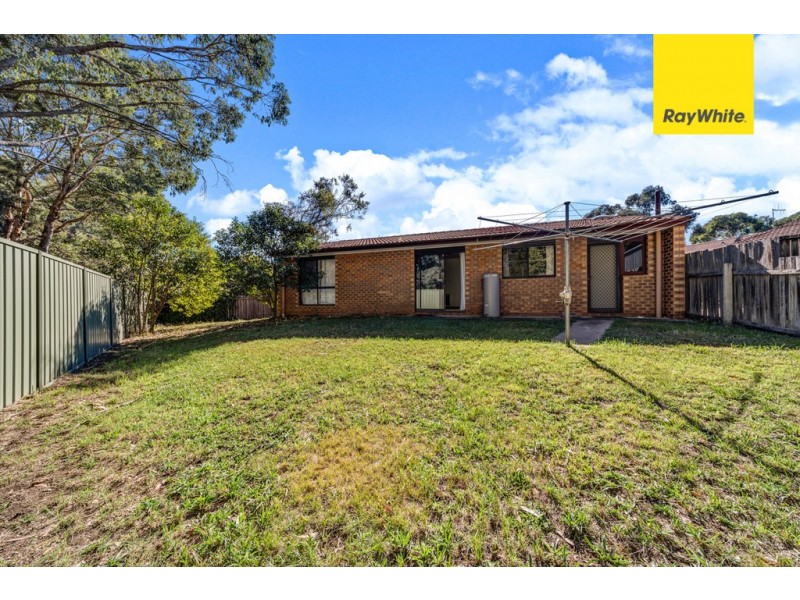 27 Collicot Circuit, Macquarie ACT 2614