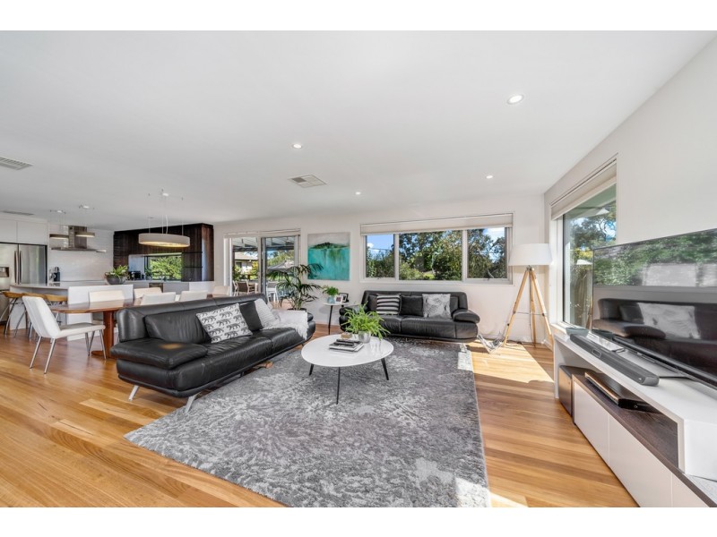 9 Ogilvie Place, Garran ACT 2605
