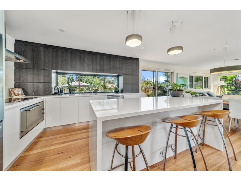 9 Ogilvie Place, Garran ACT 2605