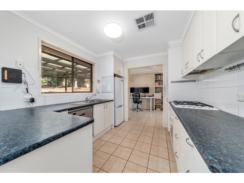 46 Casey Crescent, Calwell ACT 2905
