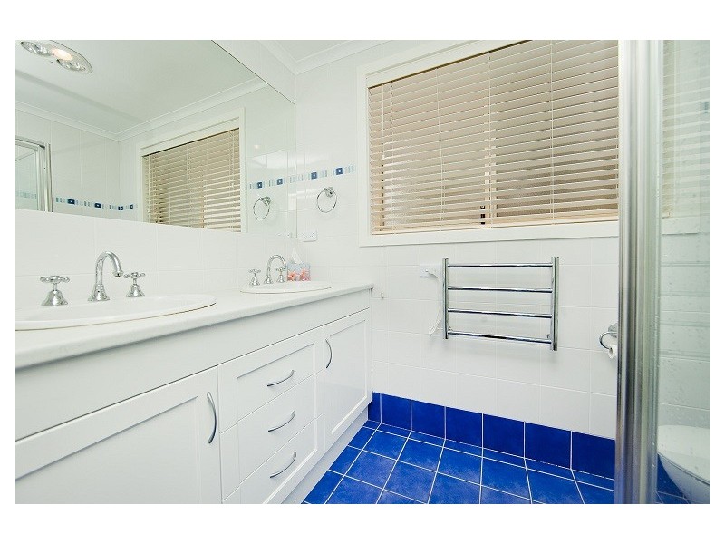 13 Mathieson Crescent, Weetangera ACT 2614